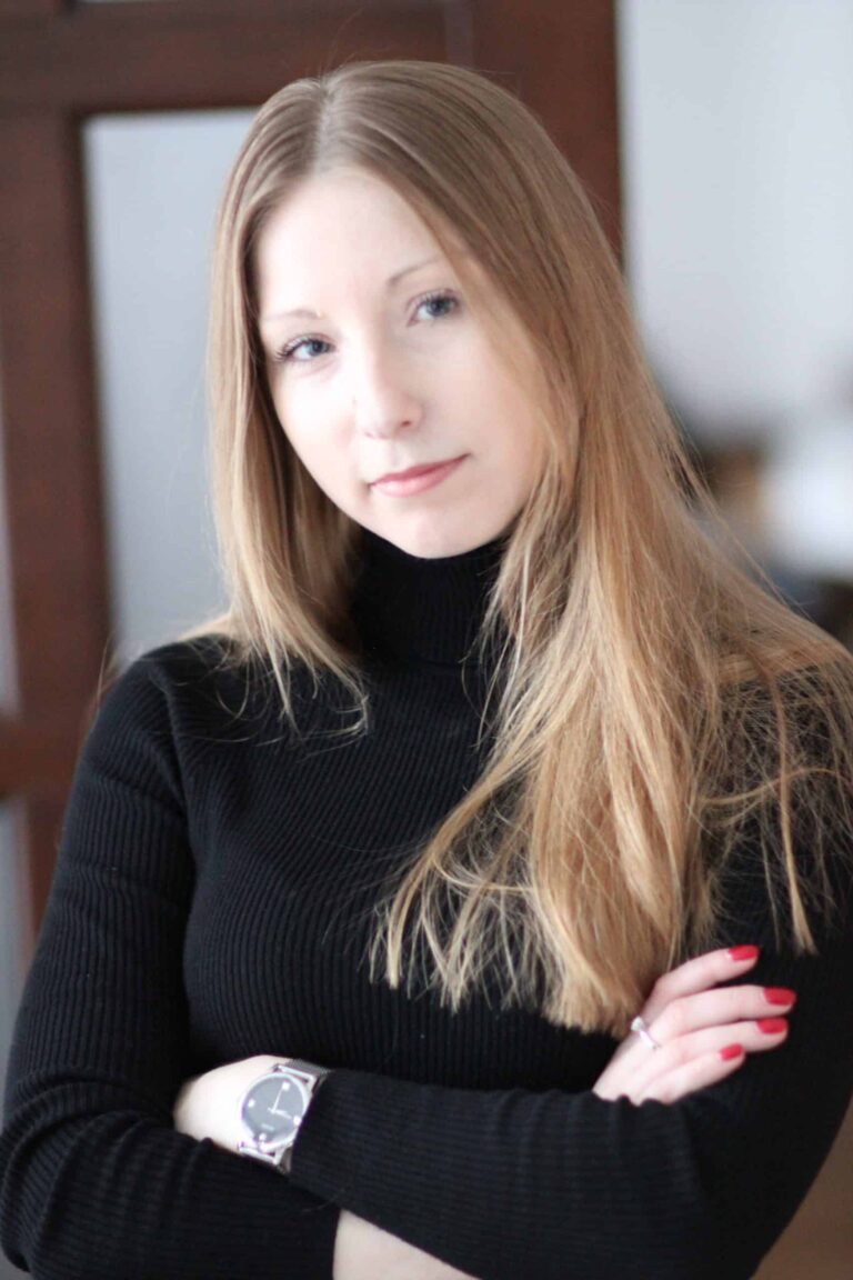 Victoria Amelina receives Orwell prize after her death.