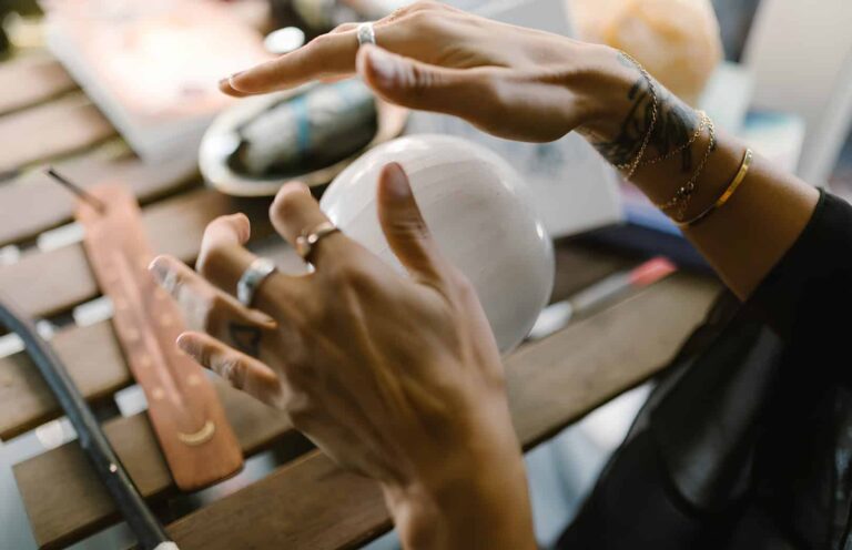 new moon ritual, full moon, leo new moon, spiritual,