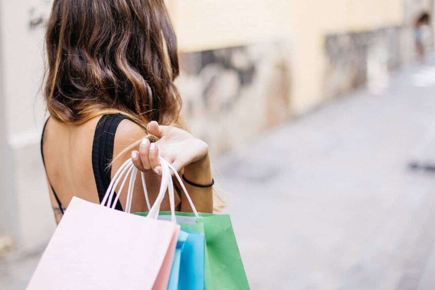 happy holidays, woman, shopping, lifestyle, adult, bags, buy, shopping bags, retail, sale, woman shopping, labor day sales, labor day, designer fashion