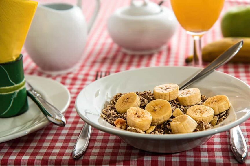 cereal, breakfast, meal, food, banana, fruit, healthy, nutrition, diet, bowl, table, table setting, tablecloth, closeup, breakfast, breakfast, breakfast, breakfast, breakfast, food, banana, banana, banana, banana, diet, diet, fibermaxxing