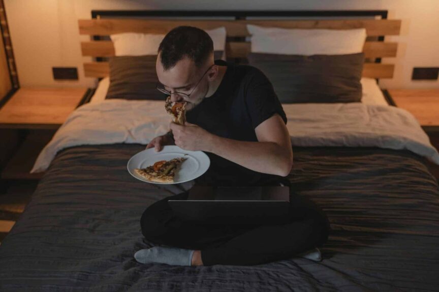 never eat before bed
