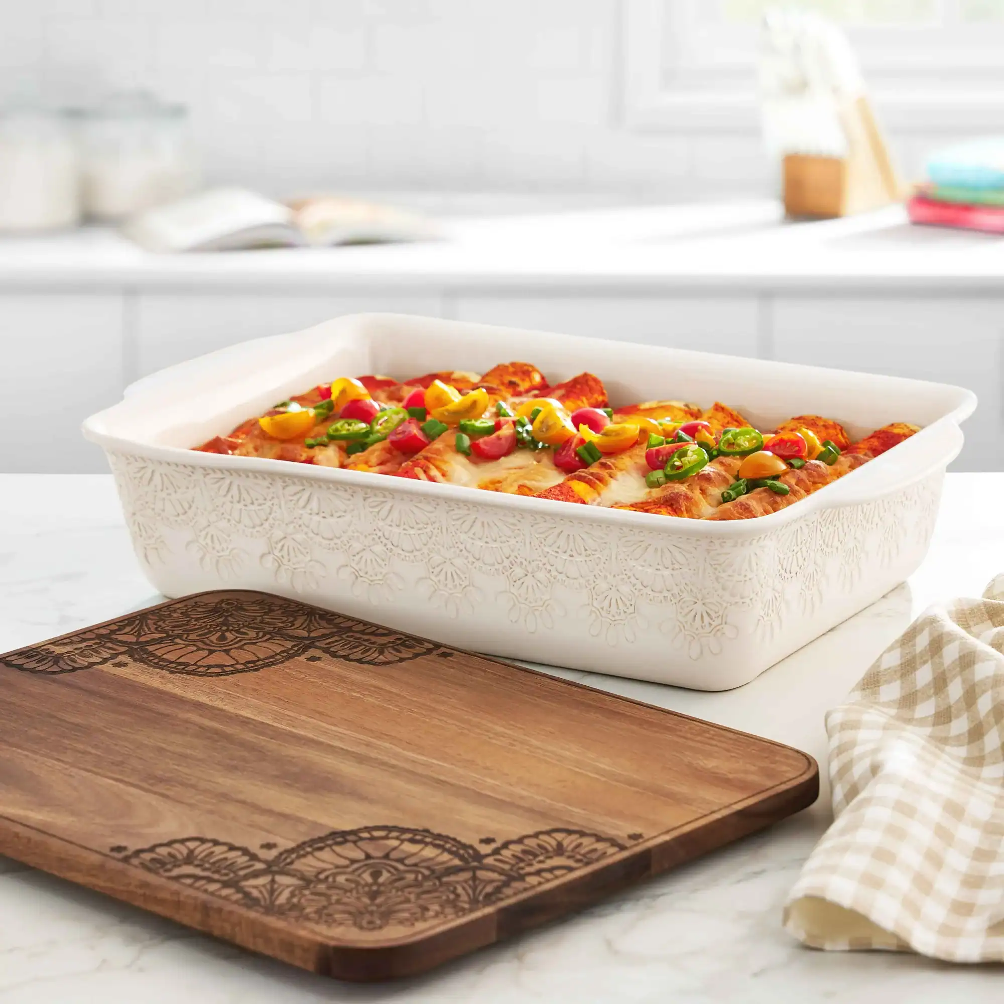 Photo courtesy of Walmart.com, Walmart is the exclusive retail partner for the Pioneer Woman home and kitchen collection.