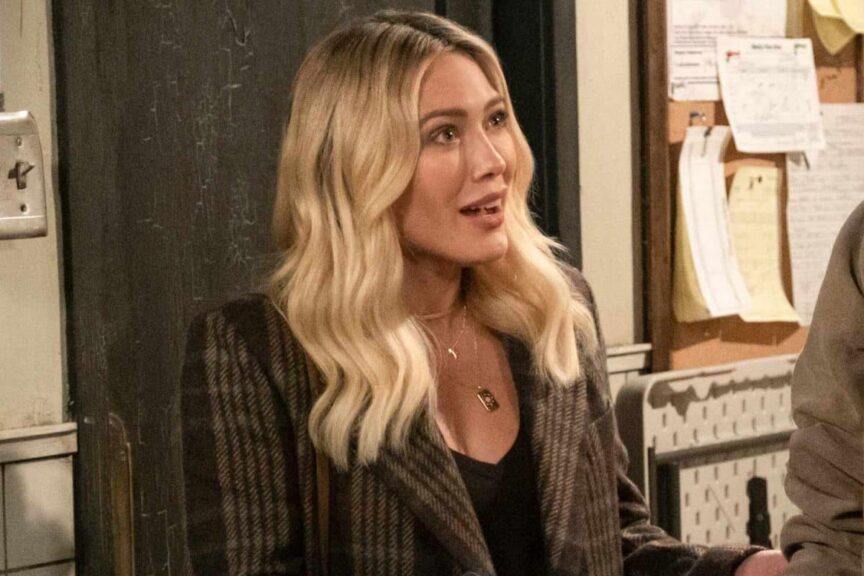 Hillary Duff stars in Intimate