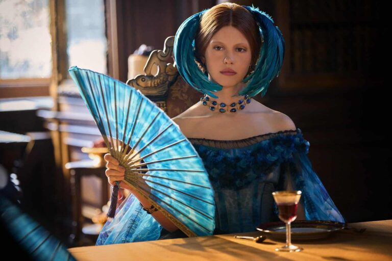 Mia Goth in Frankenstein (2025), Blade
