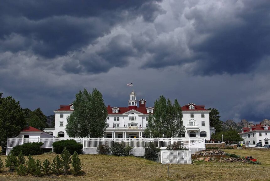 estes park's stanley hotel, mountain, hotel, dark, sky, clouds, weather, stanley, estes, park, colorado, mountains, nature, landscape, summer, travel, building, trees, historic, blue park, blue hotel, stanley, stanley, stanley, stanley, stanley, colorado, colorado, colorado, horror movie locations, halloween