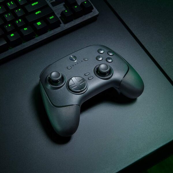 Razer Wolverine V3 Pro