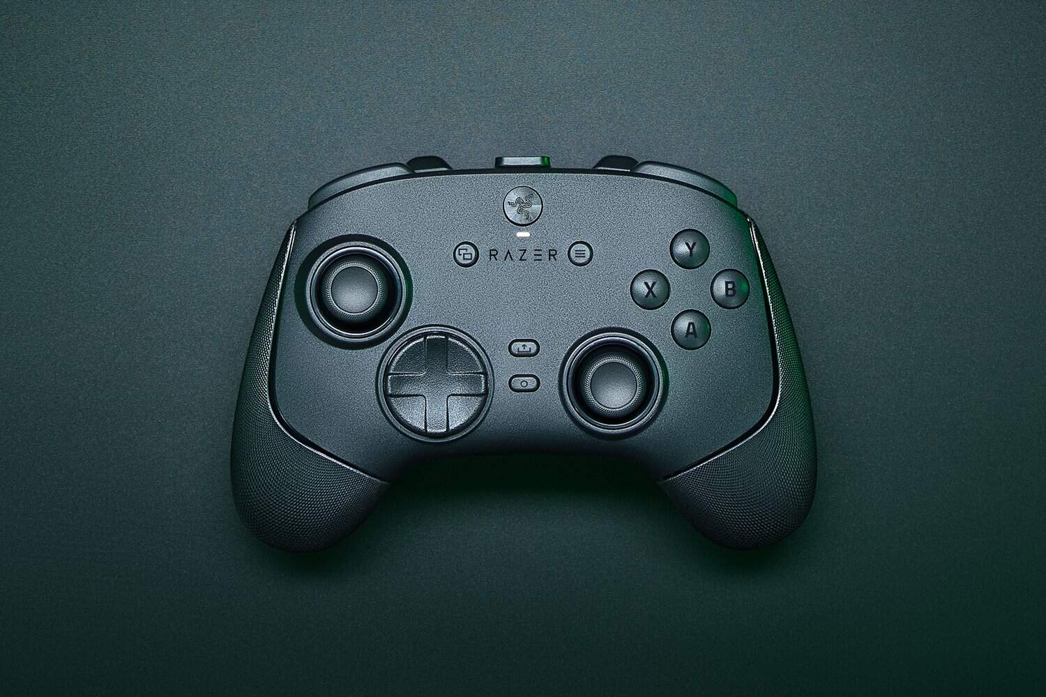 Razer Wolverine V3 Pro