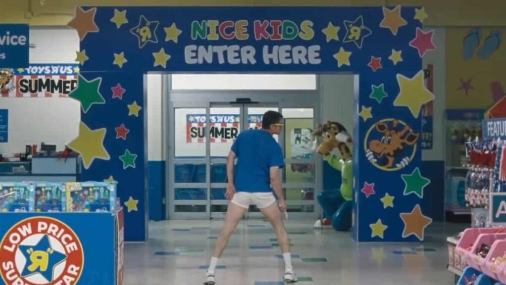 Roofman Toys 'R' Us