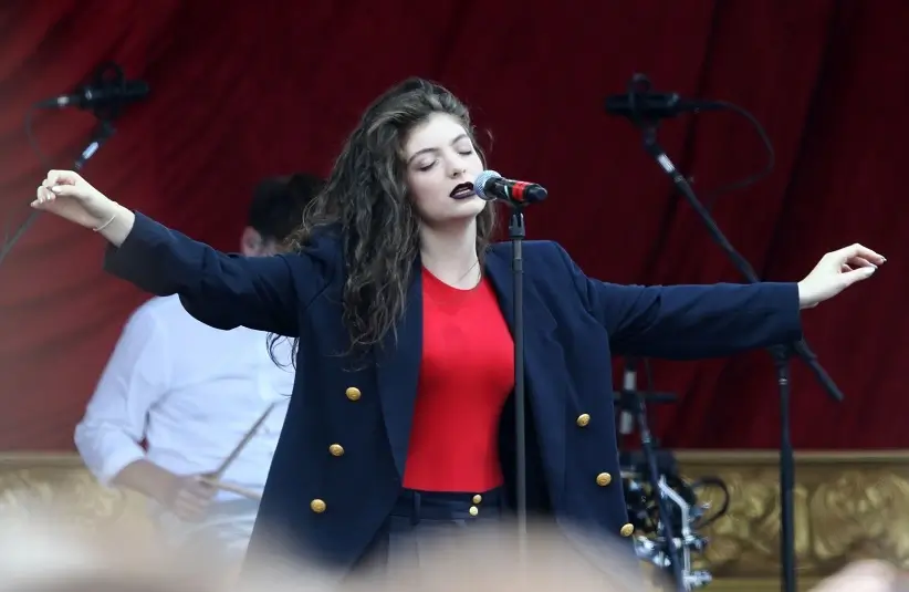 Musical artist Lorde performs before the 139th Preakness Stakes at Pimlico Race Course.