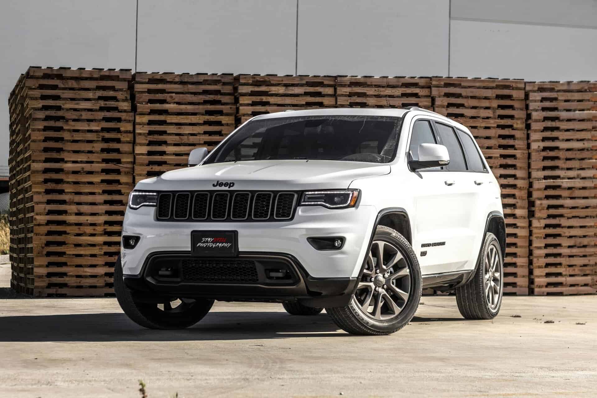 Expanded Jeep Plug-In Hybrid Recall: Fire Hazard Prompts ‘Park Outside’ Alert