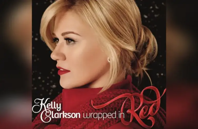 Kelly Clarkson Underneath the tree christmas song