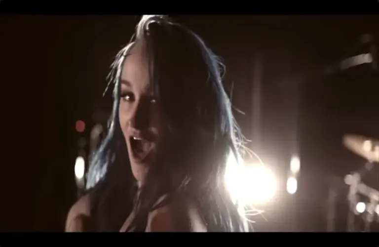 Camryn "GLOW" Live from SIR Los Angeles, Camryn Magness