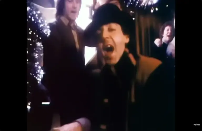 Paul McCartney - Wonderful Christmastime