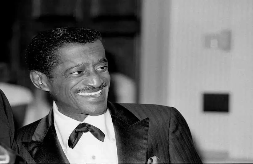Entertainer Sammy Davis Jr. enjoys himself at the Opryland Hotel on June 22, 1989, before the start of the Mary and Harry Zimmerman Memorial Dinner, where he will be honored.