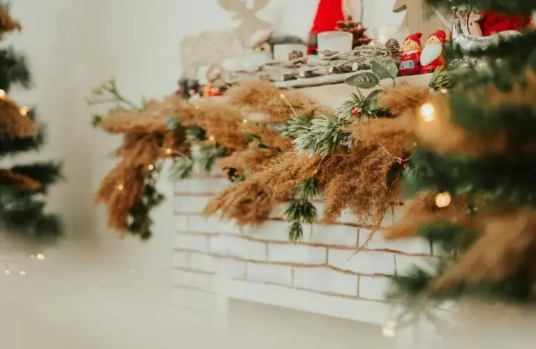 Holiday Fireplace Decor