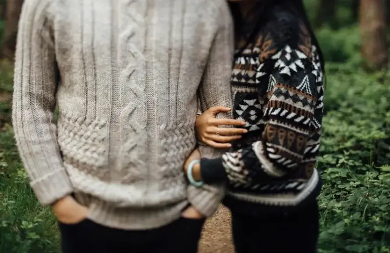 effortlessly style cozy sweaters for holiday gatherings