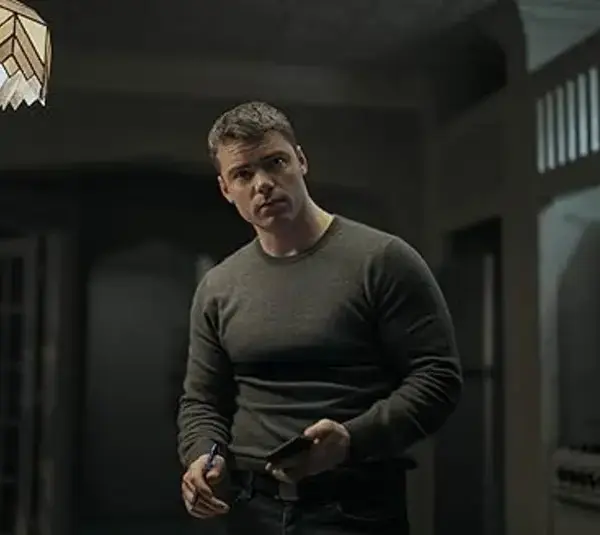 Peter Sutherland (Gabriel Basso) in "The Night Agent," COURTESY OF NETFLIX - © 2026 Netflix, Inc. Exhibit A, MiddKid Productions, Project X Entertainment, and Sony Pictures Television.