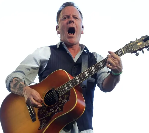 Apr 30, 2017; Indio, CA, USA; Kiefer Sutherland performs during the Stagecoach Country Music Festival at Empire Polo Club. Mandatory Credit: Jay Calderon/The Desert Sun via USA TODAY NETWORK. © Jay Calderon-Imagn Images