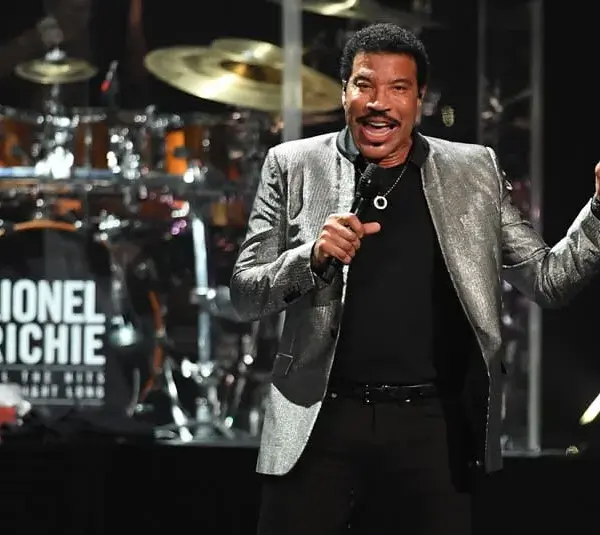 Image of Lionel Richie on Aug 10, 2017; Sunrise, FL, USA; Lionel Richie performs at the BB&T Center.