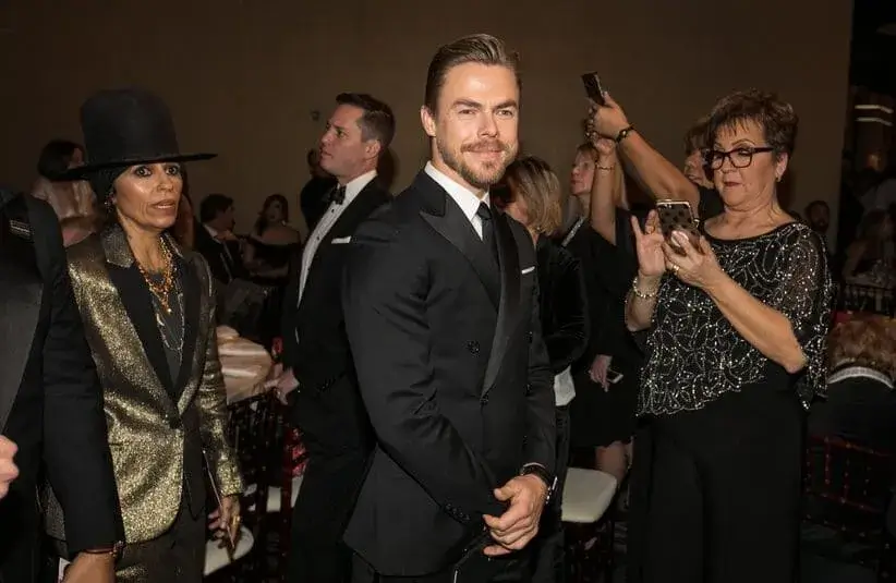 \"World of Dance\" judge Derek Hough looks sharp in a tux. Xxx Entertainment 76th Golden Globe Awards 20190106 Usa Dls 54 Jpg E Ent Usa Ca