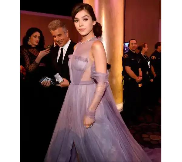 Jan. 8, 2017: Hailee Steinfeld arrives in the International Ballroom for the 74th Golden Globe Awards at Beverly Hilton.
