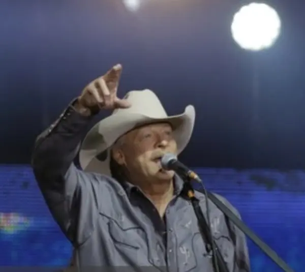 Country singer Alan Jackson performs on tour