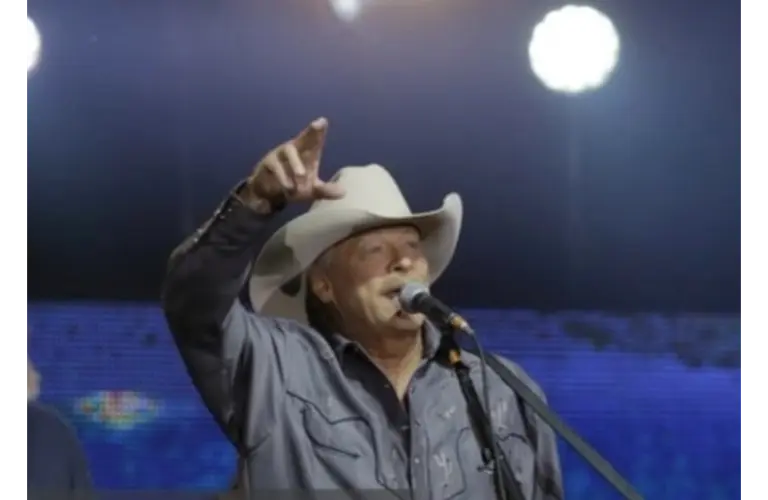 Country singer Alan Jackson performs on tour