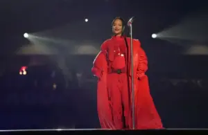 image of Rihanna performing at the NFL: Super Bowl LVII-Kansas City Chiefs vs Philadelphia Eagles