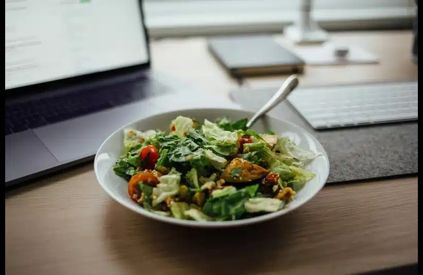 The New Lunch Break: Midday Wellness Rituals for Remote and Hybrid Workers
