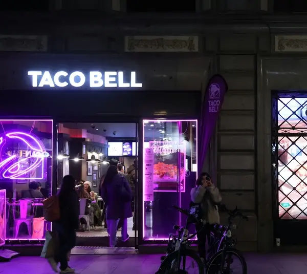 Taco Bell’s Crispy Chicken Cantina Taco Review: A Safe Bet or a Missed Opportunity?