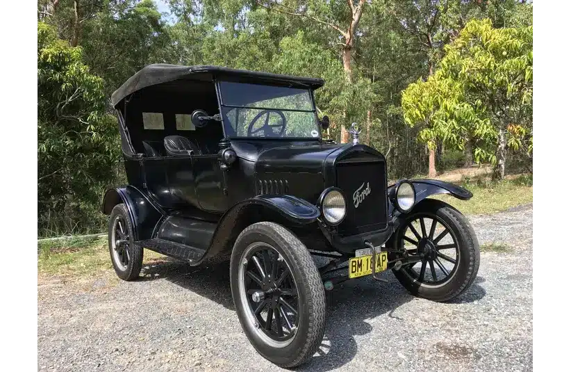 Black 1925 Ford Model T touring