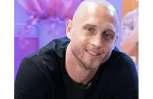 Chet Hanks marooned in Colombia