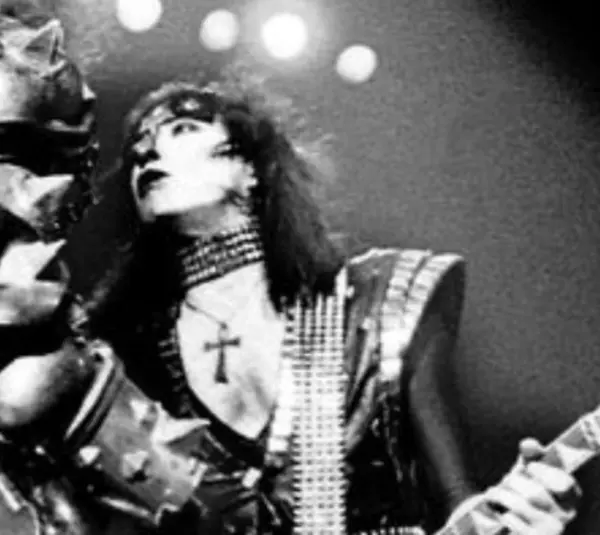 Vinnie Vincent releases “Guitarmageddon”