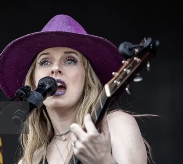 Female artists to play on your playlist