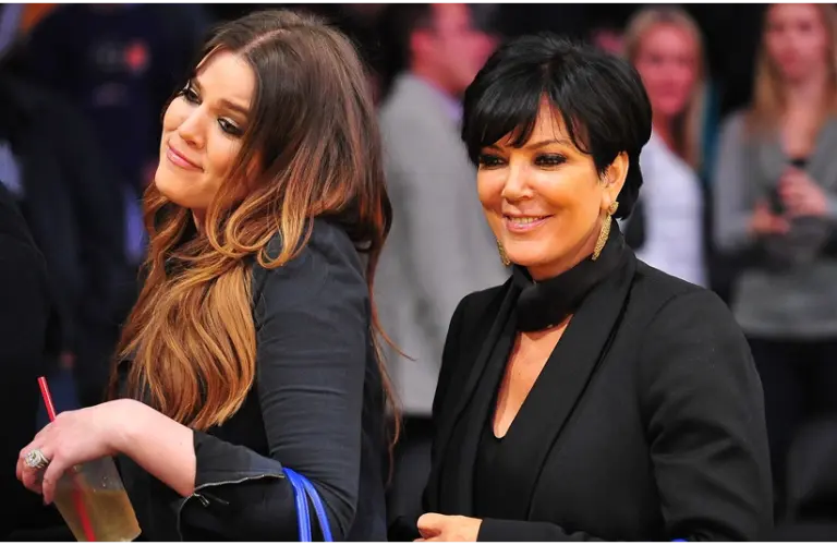 Khloé Kardashian frozen embryo news: the reality star with Kris Jenner at a 2012 Lakers game