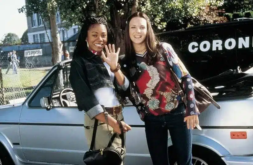 Image of Regina Hall and Anna Faris screen shot from "Scary Movie"