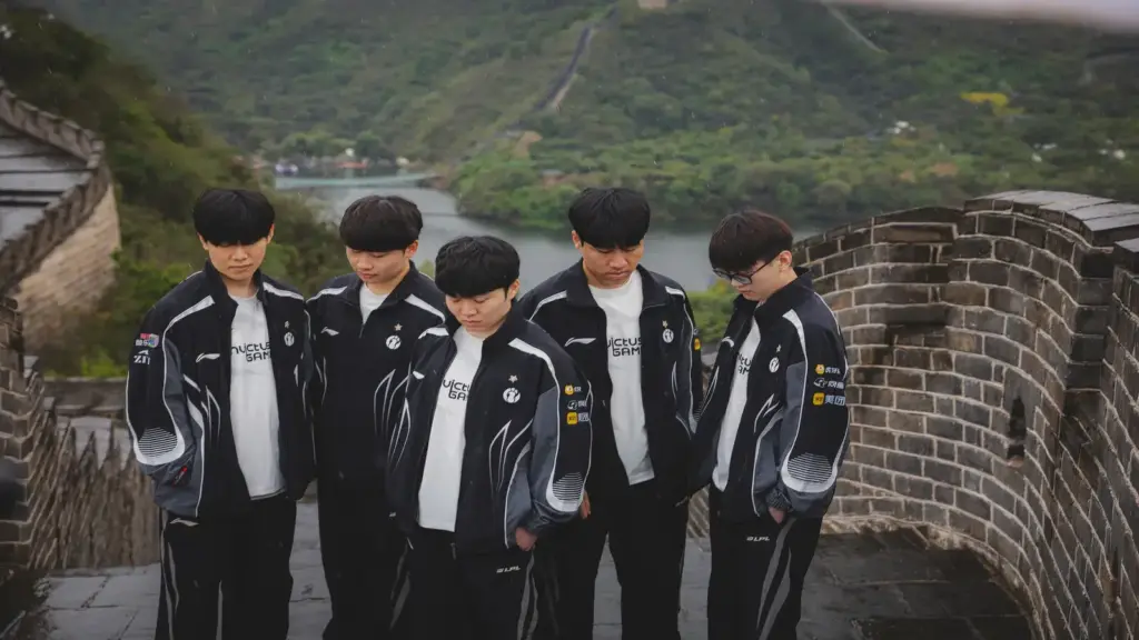 IG's roster at Worlds 2025, almost the same as their 2026 roster, featuring JiaQi instead of GALA