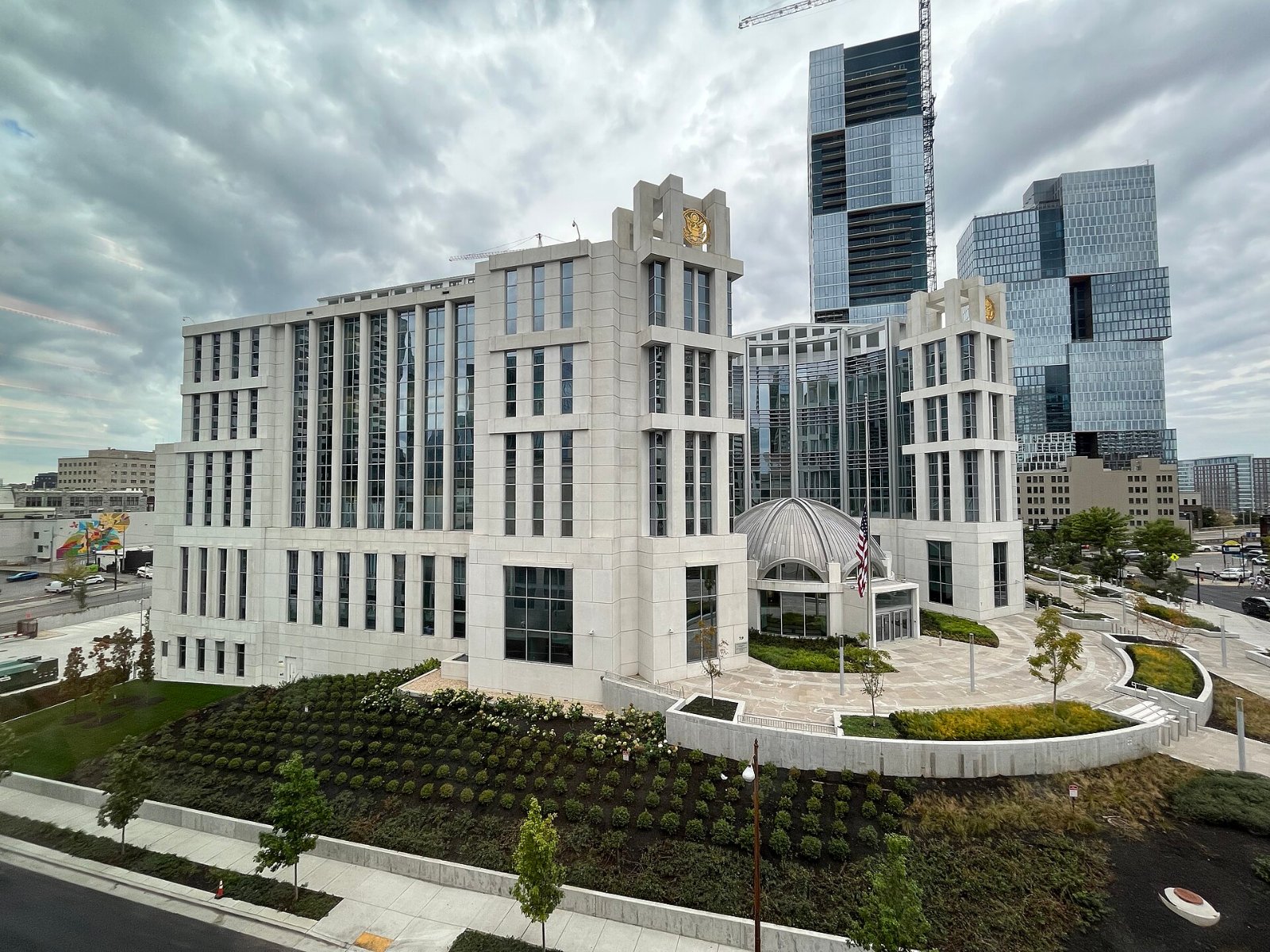 Federal courthouse in Nashville, an illustrative image for the Renee Good suits report